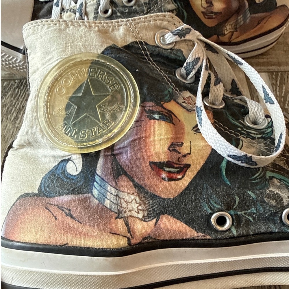Converse X DC Comics Wonder Woman‎ Chuck Taylor High Tops 11.5 (M) 13.5 (W) Y2K